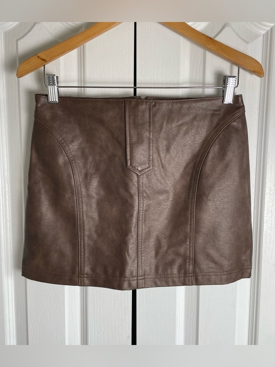 Madden Nyc Dresses & Skirts - Madden NYC Faux Leather Mini Skirt Women’s  XS Brown Lined Edgy Western Concert